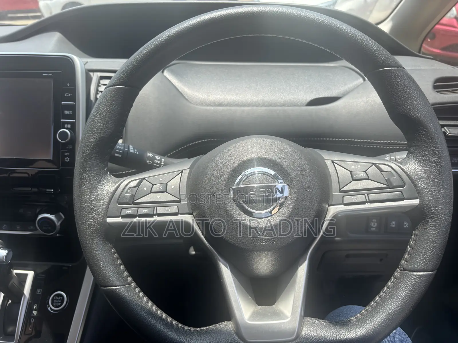 Nissan Serena 2018 Black