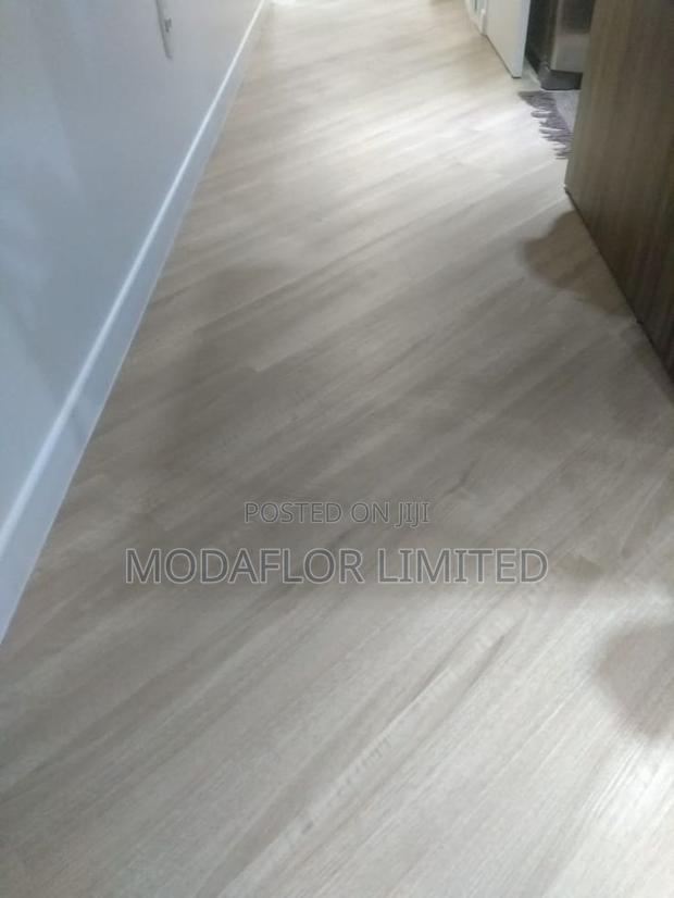 Durable Stylish Laminate Floors - main view