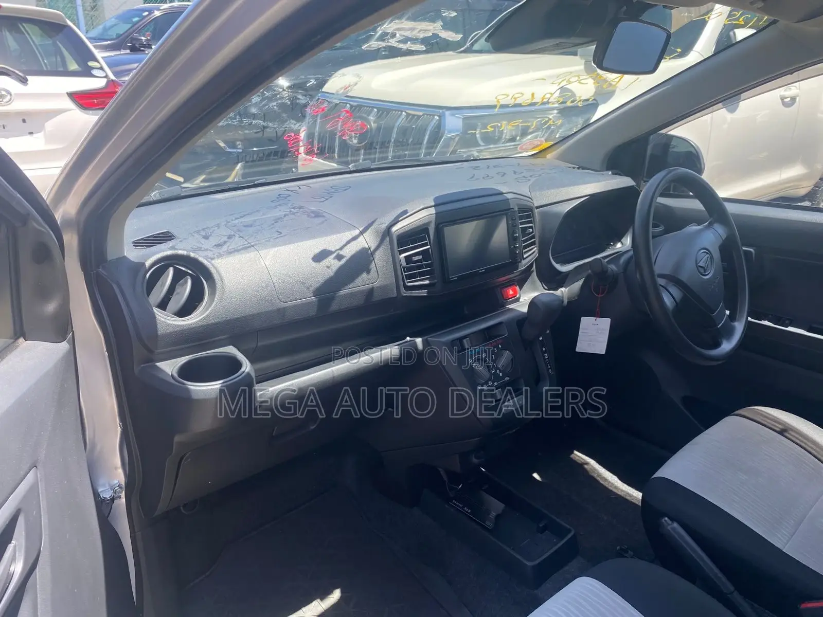 Daihatsu Mira 2018 Silver