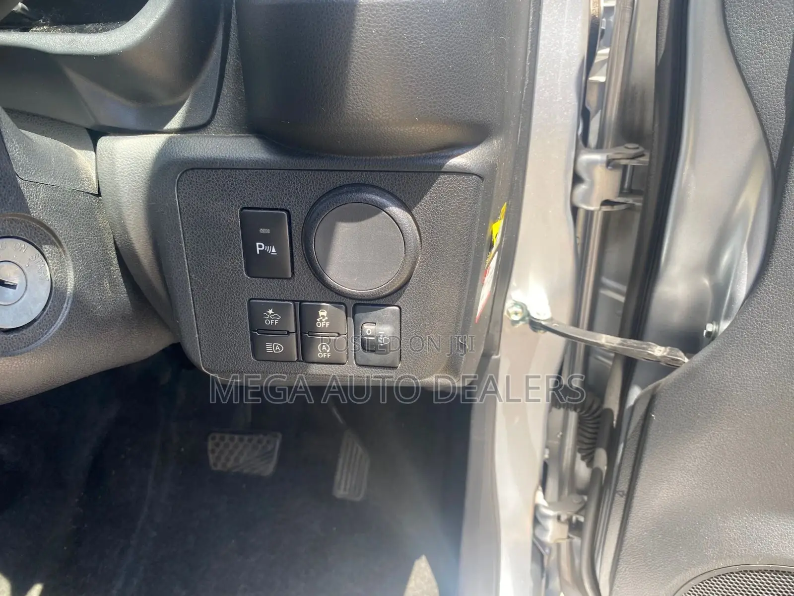 Daihatsu Mira 2018 Silver
