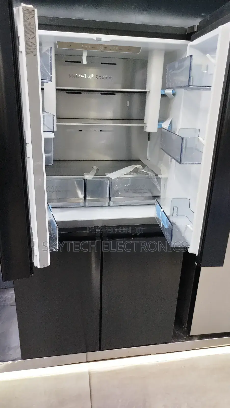 Hisense Fridge 560litres Ref560dr
