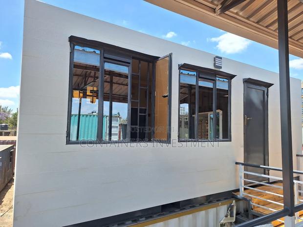 20ft Container Air Bnb Unit- Tastefully Put Together And Cladded. - main view