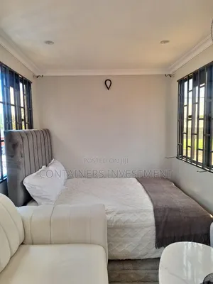20ft Container Air Bnb Unit- Tastefully Put Together And Cladded.