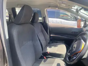 Toyota Sienta 2019 Brown