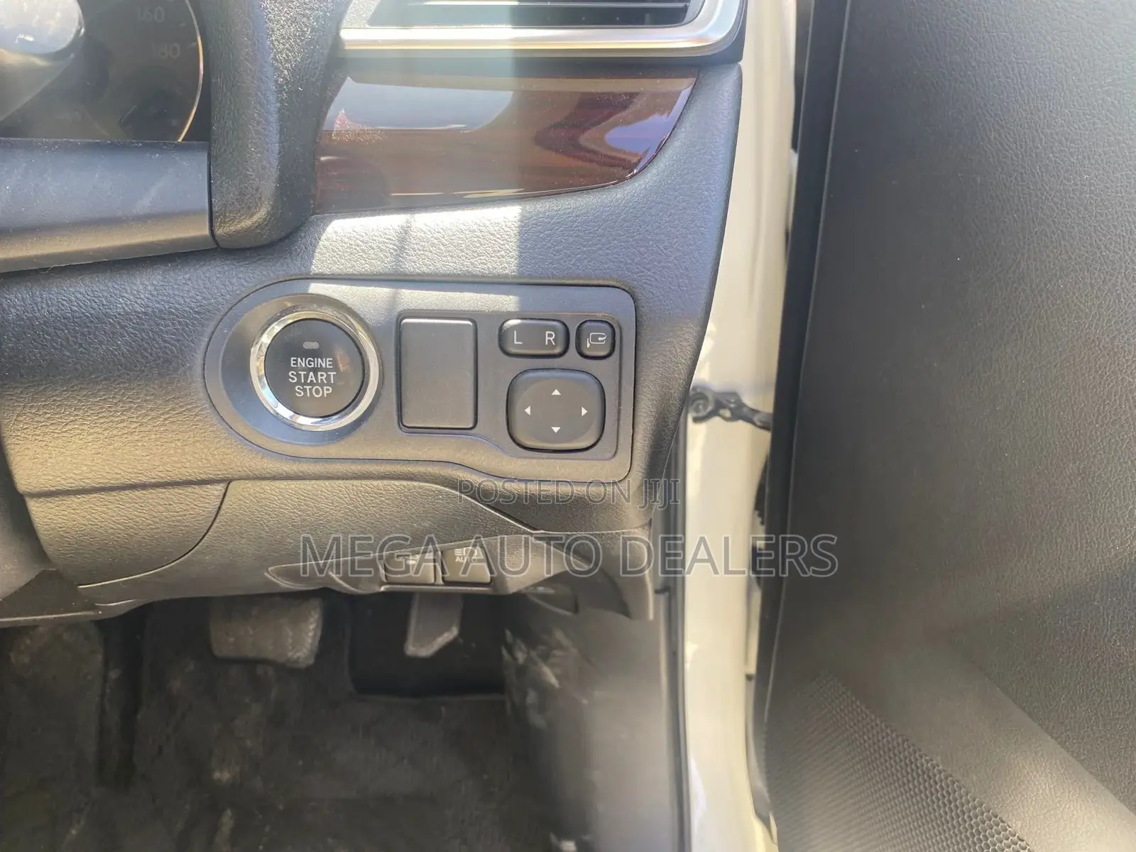 Toyota Sienta 2018 White