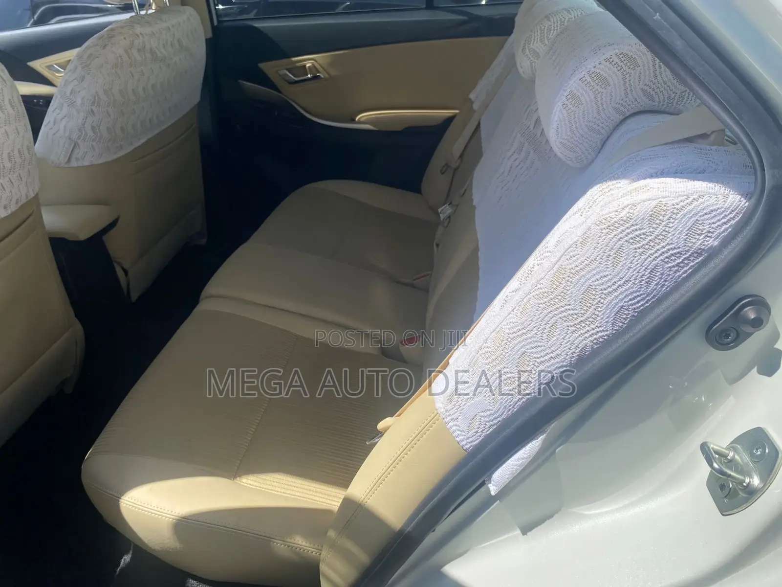 Toyota Sienta 2018 White
