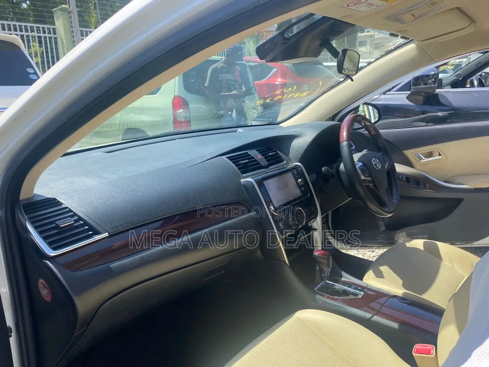 Toyota Sienta 2018 White