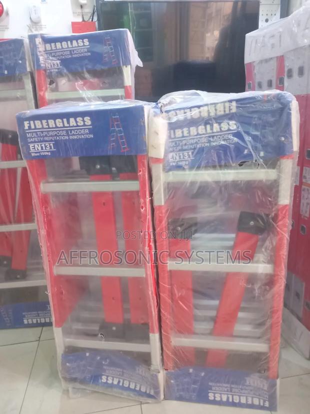 12ft Fiberglass Ladder - main view