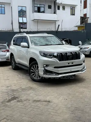Toyota Land Cruiser Prado 2018 White