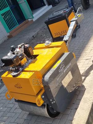 Vibrating Road Roller - thumbnail 2