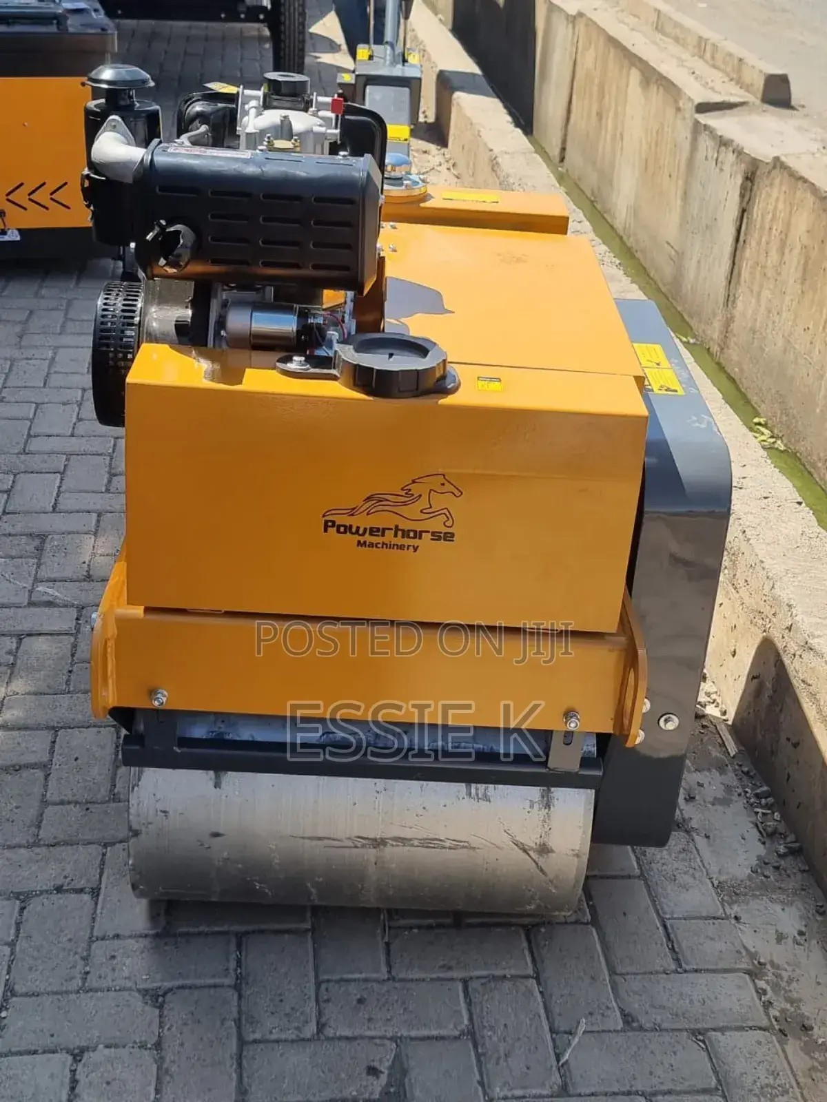 Vibrating Road Roller