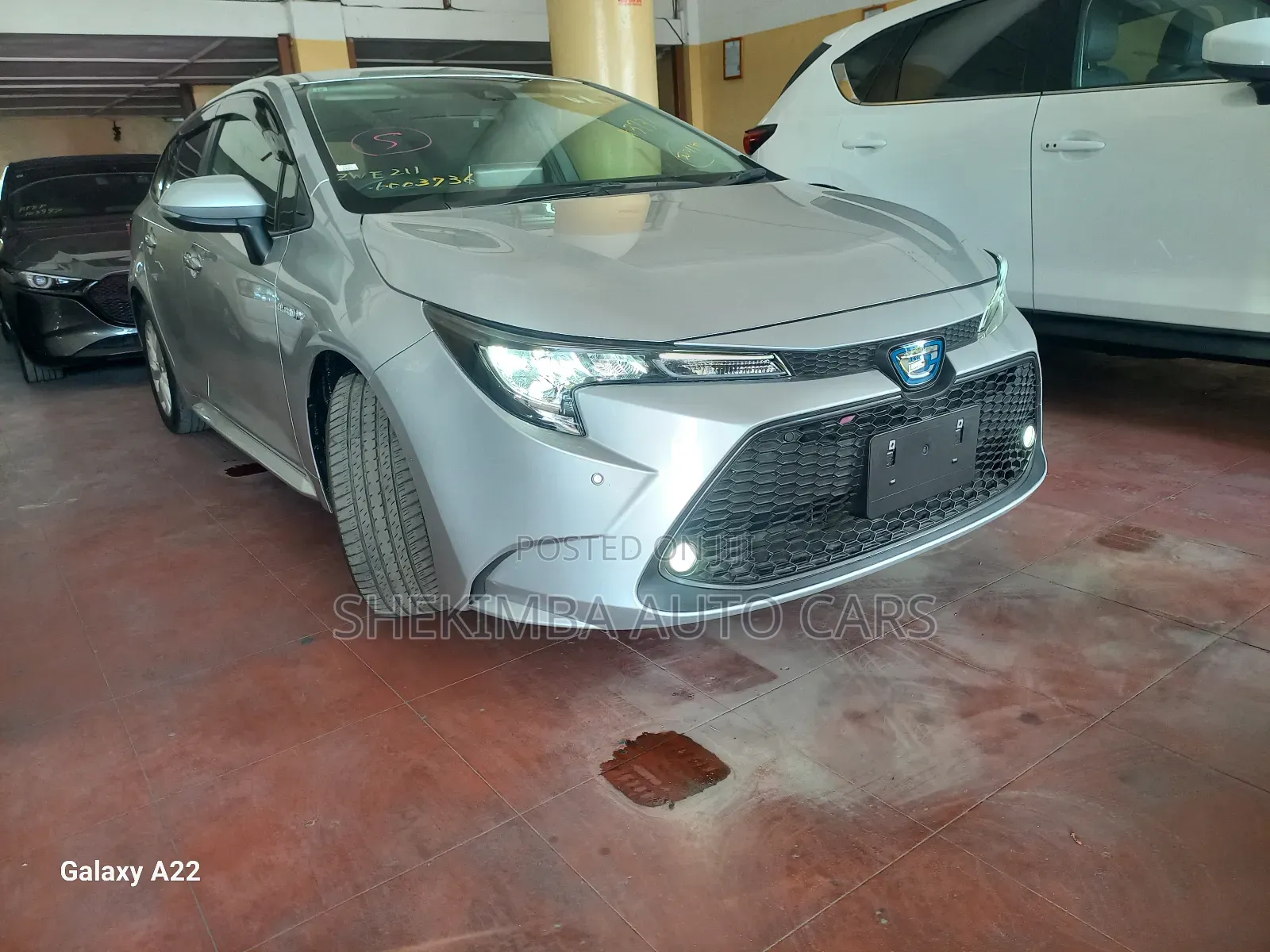 Toyota Corolla Hatchback 2019 Silver