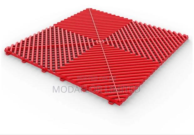 Garage Mat – Anti-Slip Water Resistant - main view