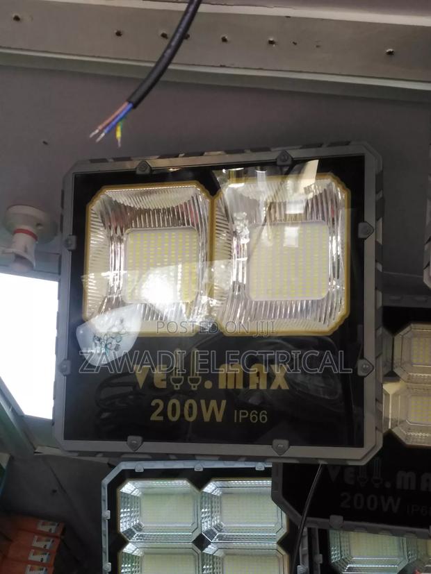 200watts Solar Floodlights - main view