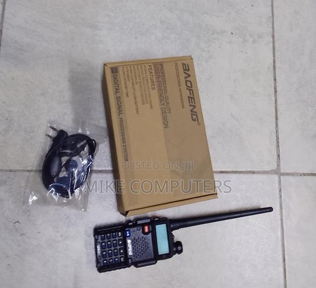 High Quality Baofeng 3km Range Walkie Talkie - main view