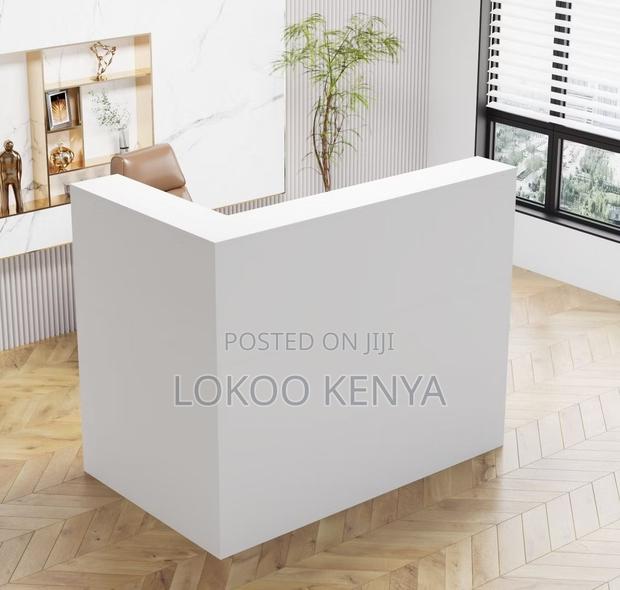 Office Table : White Front Office Reception Desk