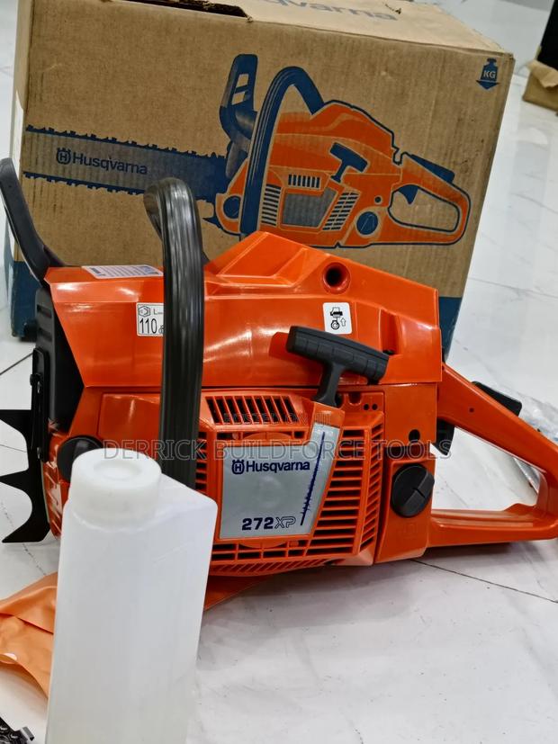 272xp Husqavarna Chainsaw/Powersaw