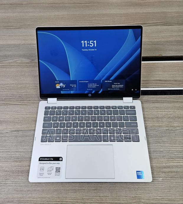 Laptop HP OmniBook 5 Flip 16GB Intel Core I7 SSD 512GB