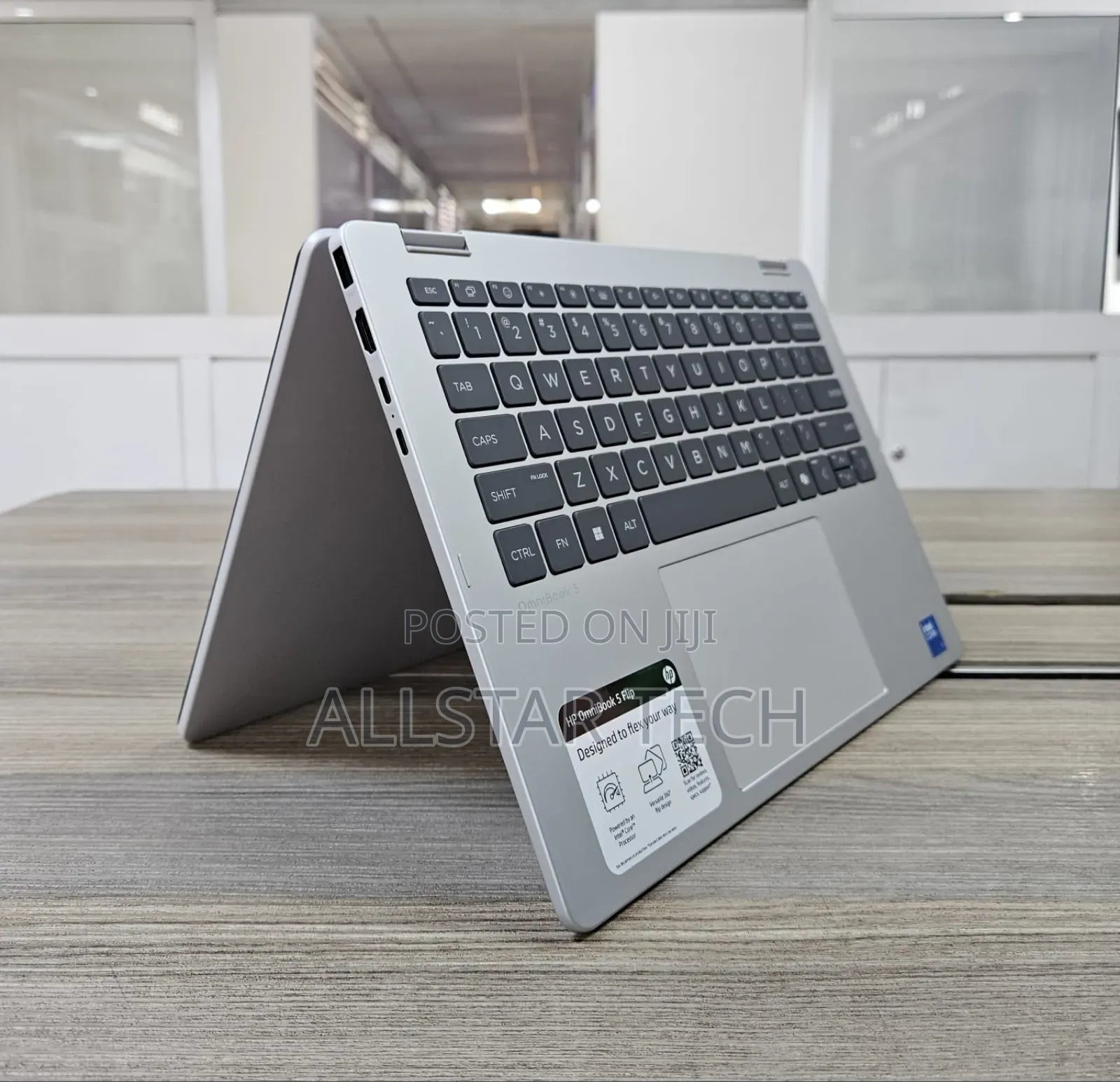 Laptop HP OmniBook 5 Flip 16GB Intel Core I7 SSD 512GB
