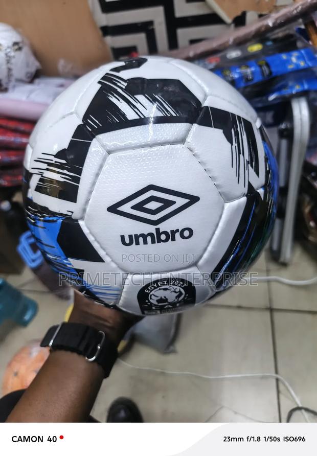 Umbro Foot Ball Size 5 - main view