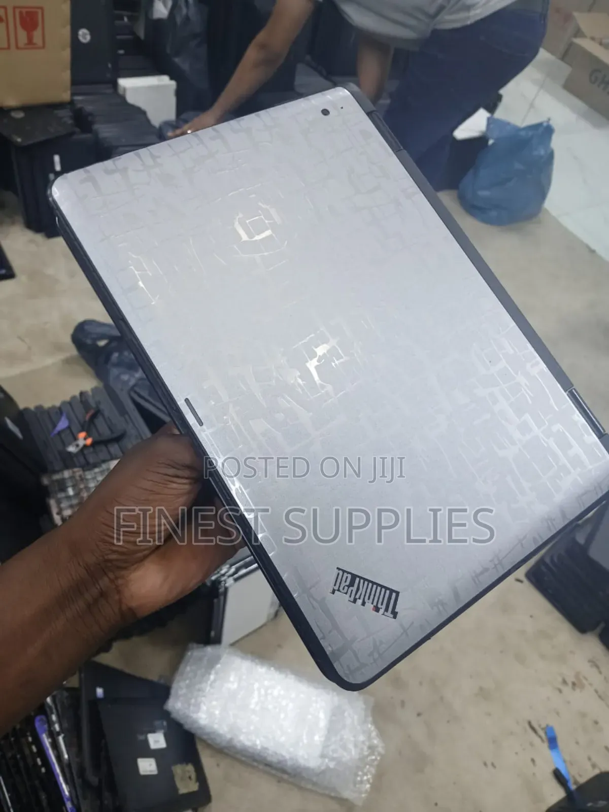 Laptop Lenovo Thinkpad X1 Yoga 4GB Intel Celeron HDD 128GB