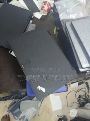 Laptop Lenovo Thinkpad X1 Yoga 4GB Intel Celeron HDD 128GB