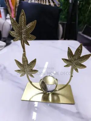 Elegant Gold Leaf Ornaments