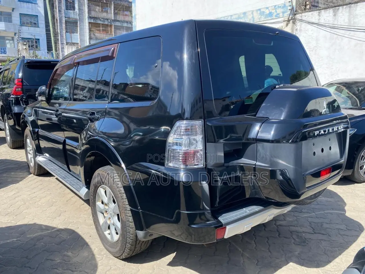 Mitsubishi Pajero 2018 Black