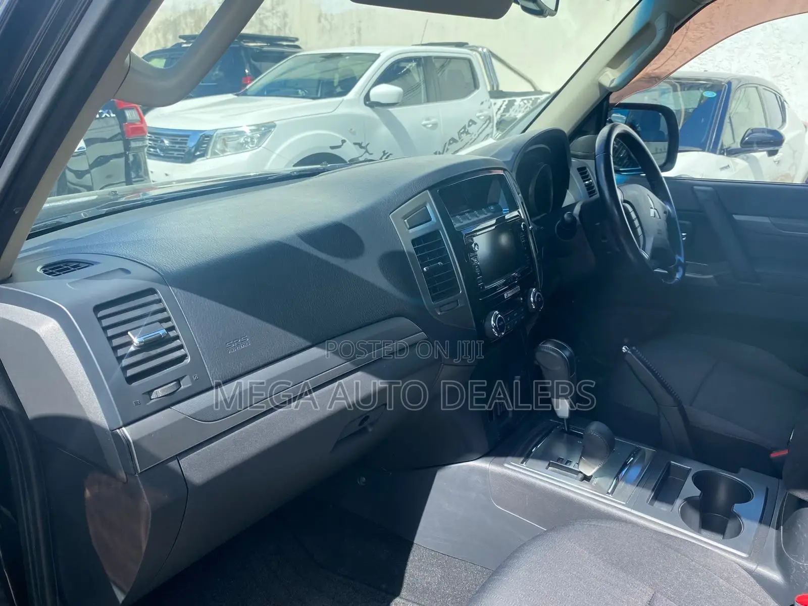 Mitsubishi Pajero 2018 Black