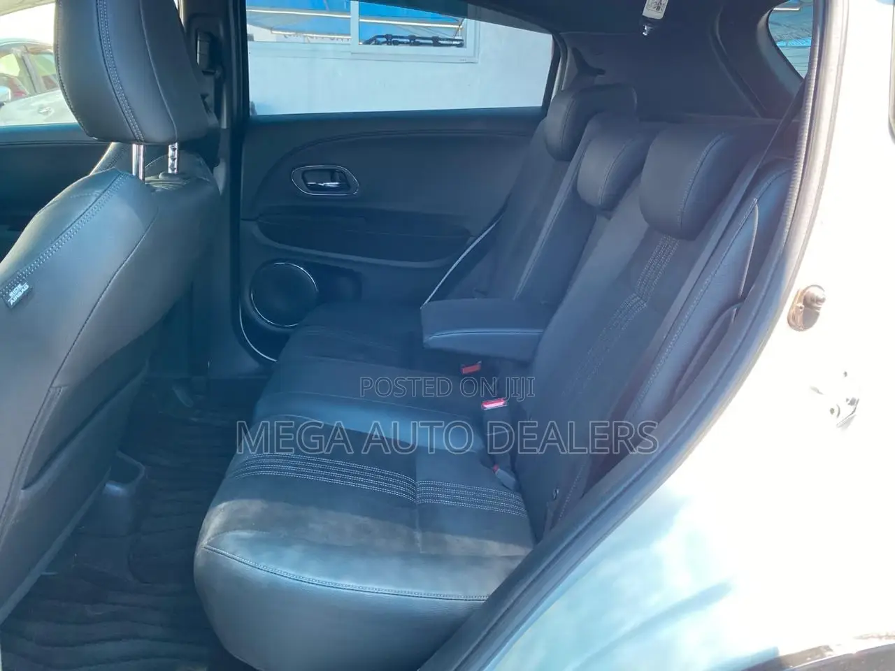 Honda Vezel 2018 White