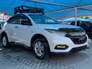 Honda Vezel 2018 White