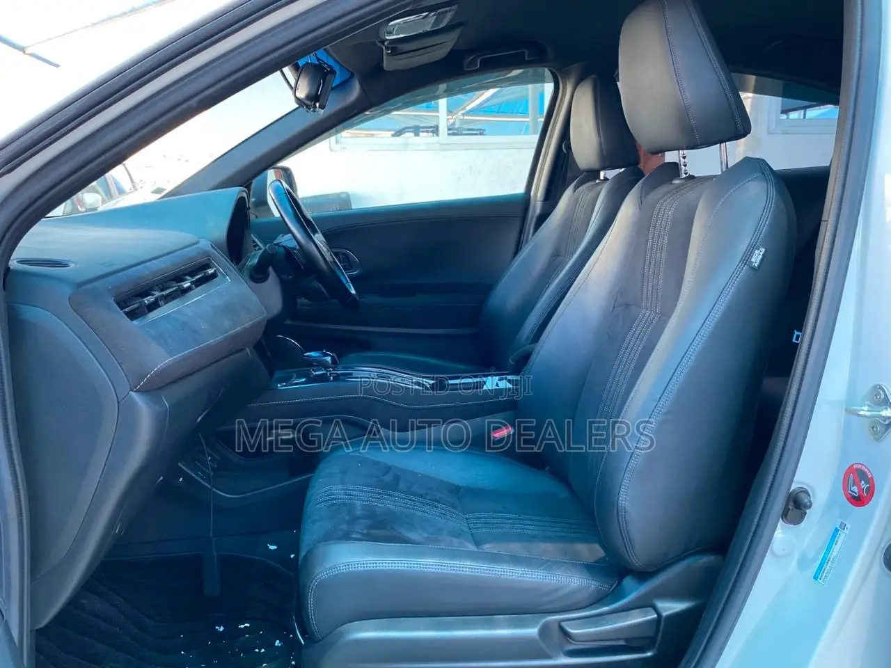 Honda Vezel 2018 White
