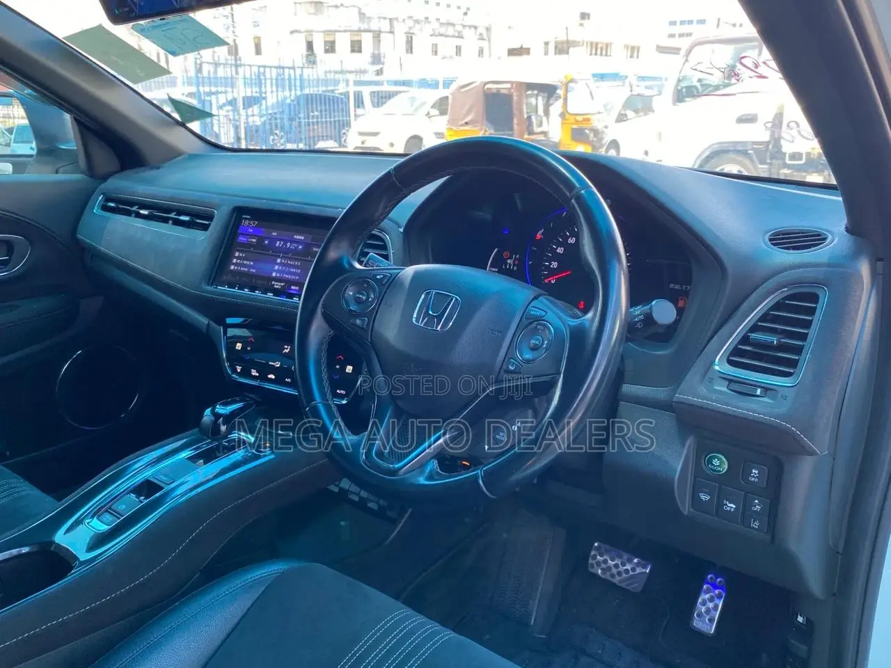Honda Vezel 2018 White