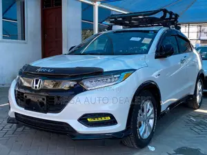 Honda Vezel 2018 White