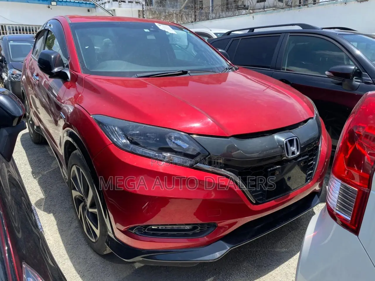 Honda Vezel 2018 Red