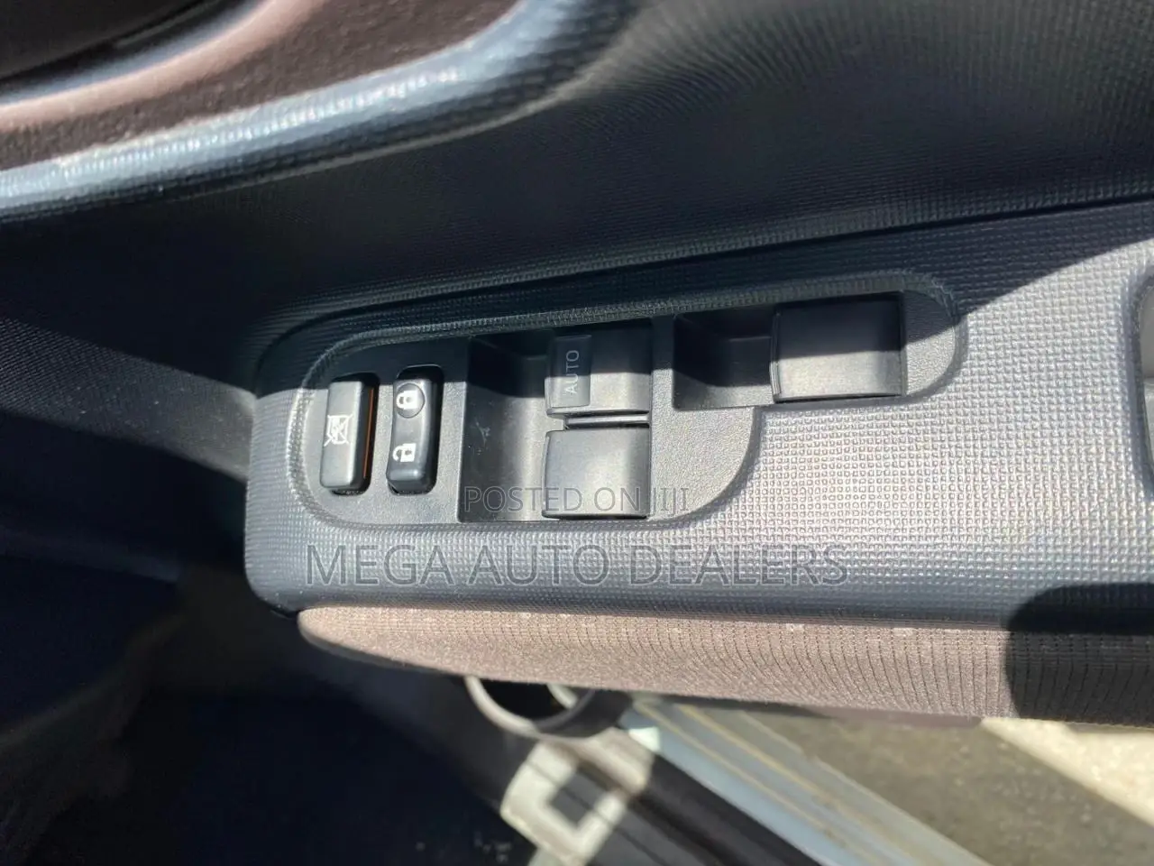 Toyota Porte 2018 White