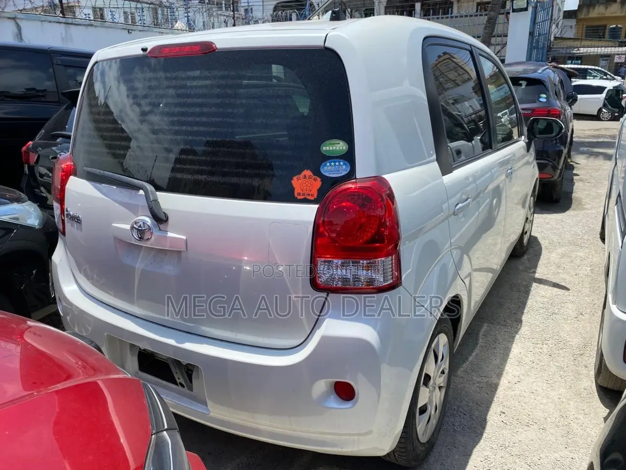 Toyota Porte 2018 White