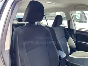 Toyota Axio 2018 Silver