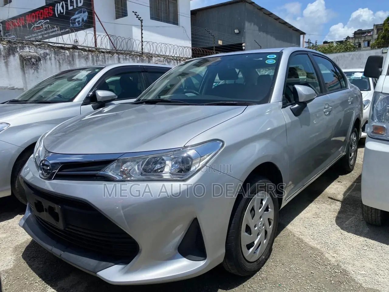 Toyota Axio 2018 Silver