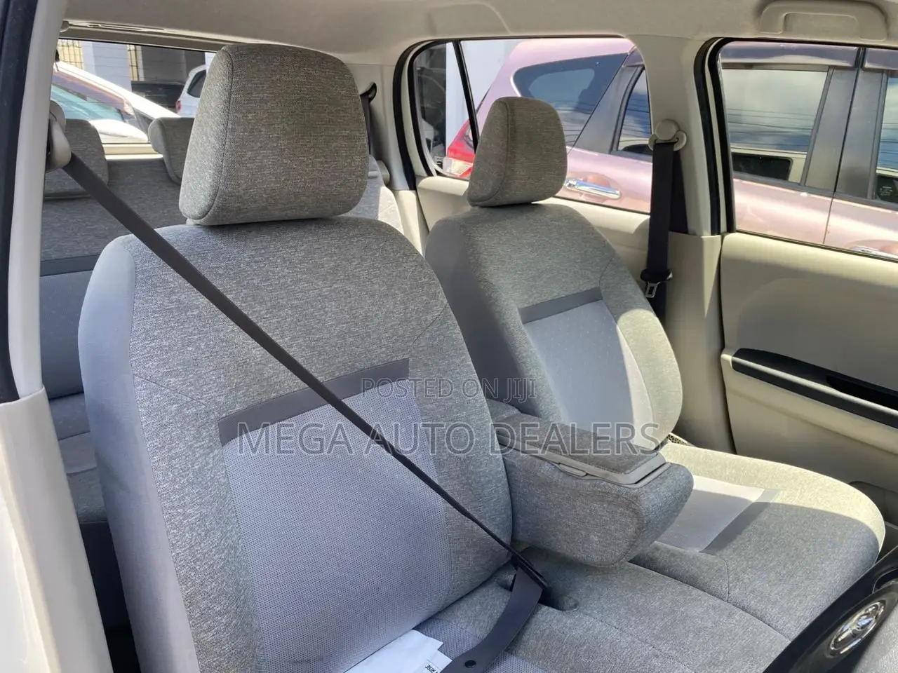 Toyota Passo 2018 White