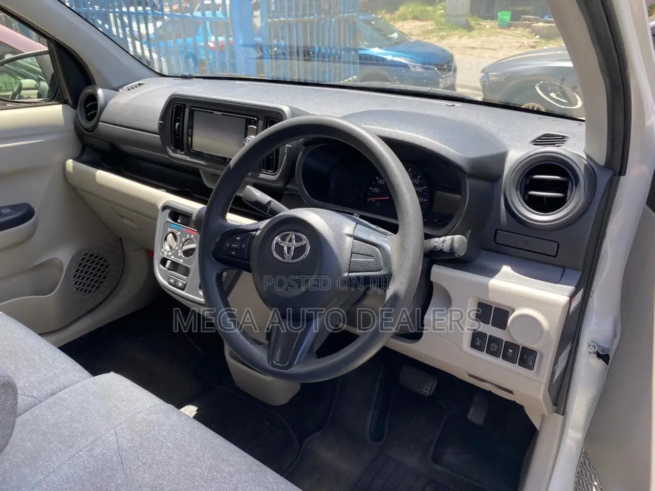 Toyota Passo 2018 White