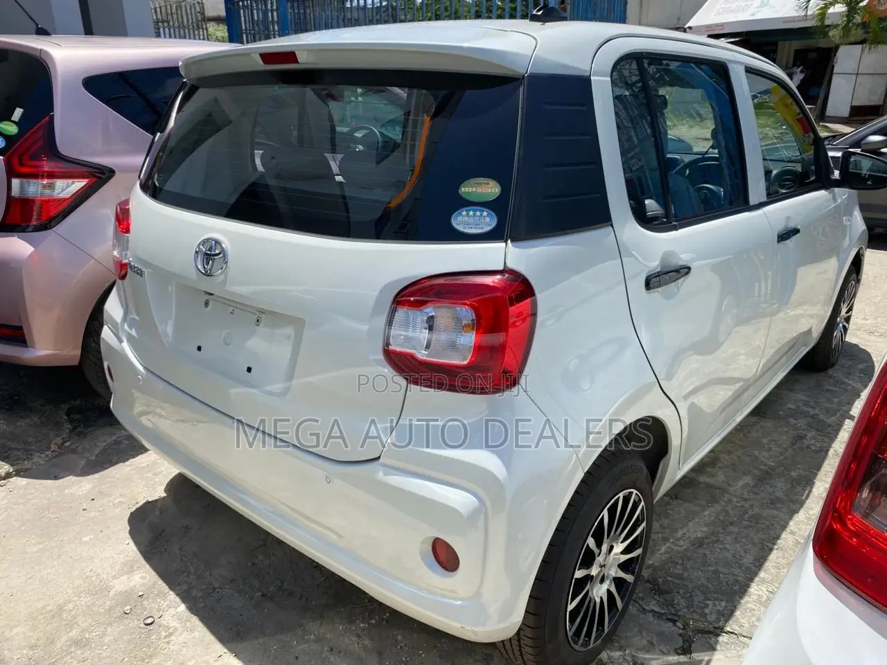 Toyota Passo 2018 White
