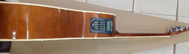 Yamaha Semi Acuistic Guitar