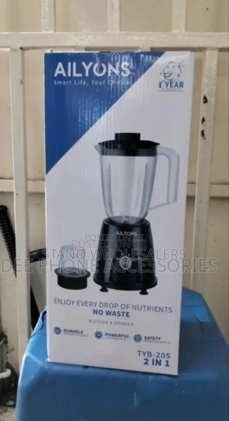 Colour Black Ailyons Blender