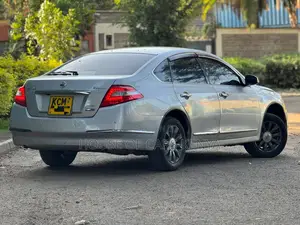 Nissan Teana 2010 Silver