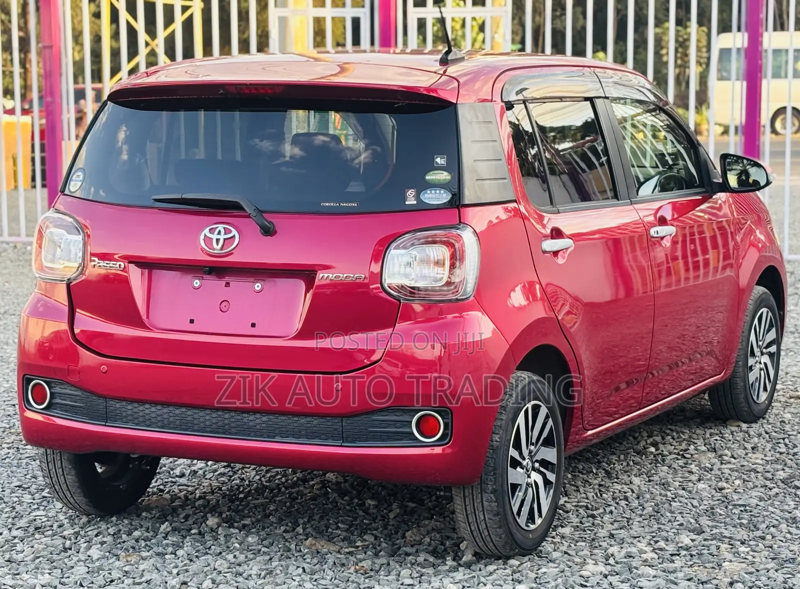 Toyota Passo 2018 Red