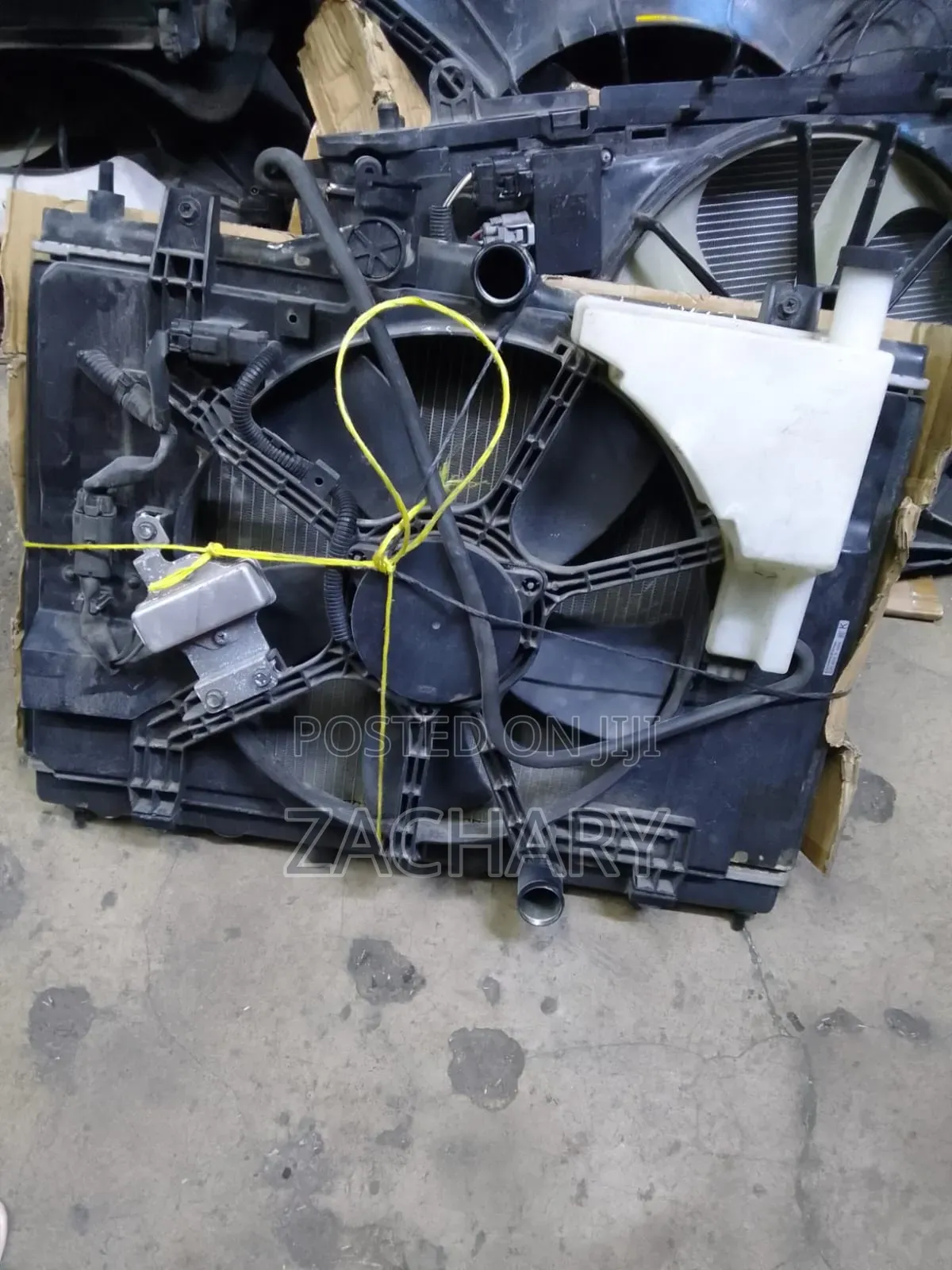 Tiida/Wingroad Radiator Complete With Fans