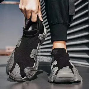 Breathable Sneakers Summer New Casual Soft Sole Sports Shoes 39-43