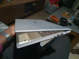 Laptop Asus 8GB Intel Core i5 HDD 1T