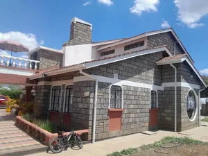 5bdrm Maisonette in Sukari for rent